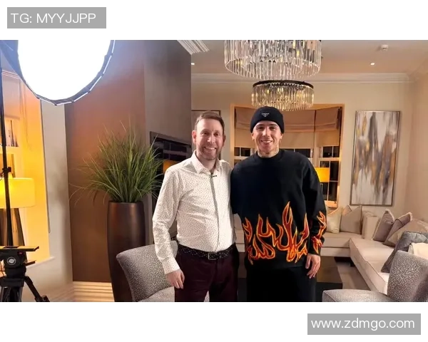 恩佐:我一向都向蓝军的传奇们学习,咱们正走在正确的道路上 恩佐:我一向都向蓝军的传奇们学习,咱们正走在正确的道路上